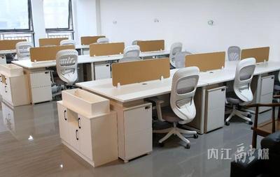 内江软件与信息技术服务外包产业园D区(一期)迎来首批企业入驻，推动软件外包服务发展